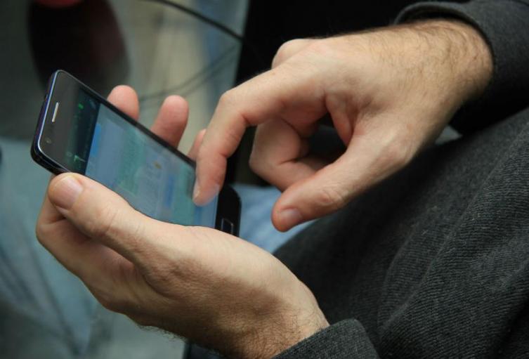 WhatsApp - Celular - Redes sociales