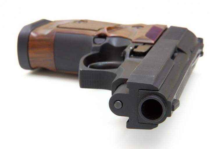 Pistola