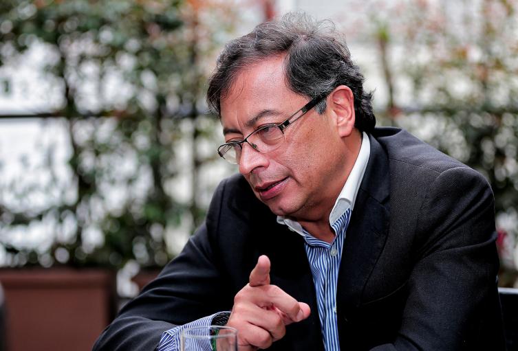 Gustavo Petro, senador de la República