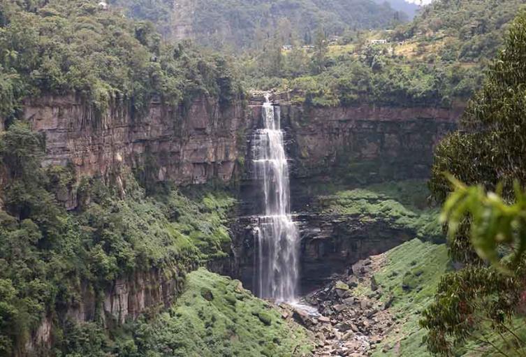 SALTO DEL TEQUENDAMA RIO SUICIDIO