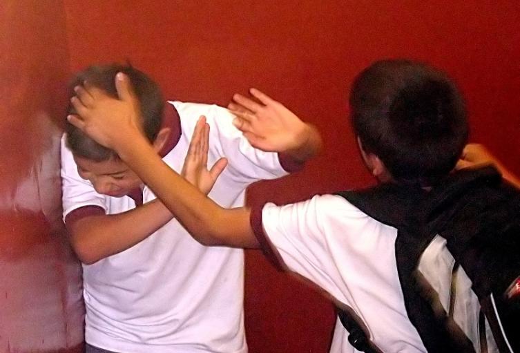 Asistir a clases y salir ilesos para algunos se ha convertido en un reto.