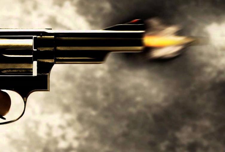 Pistola
