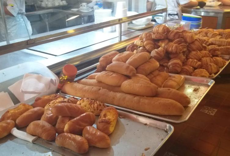 Panaderías de barrios y tiendas