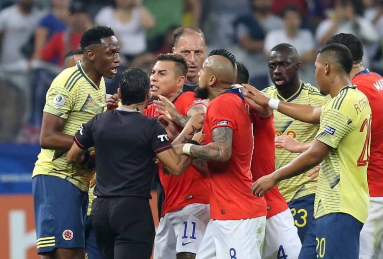 Yerry Mina - selección Colombia vs Chile