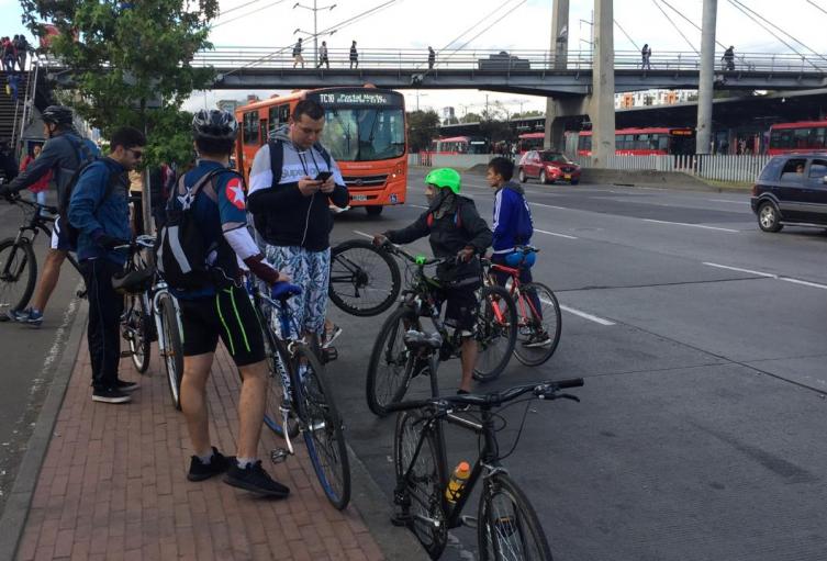 Ciclistas en Bogotá