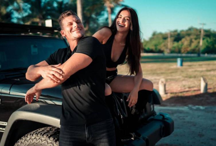 Jessica Cediel y Mack Roesch