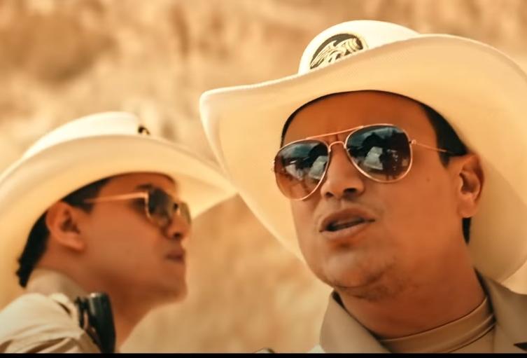 Silvestre Dangond y Yeison Jiménez vestidos de sheriff Silvestre Dangond y Yeison Jiménez vestidos de sheriff