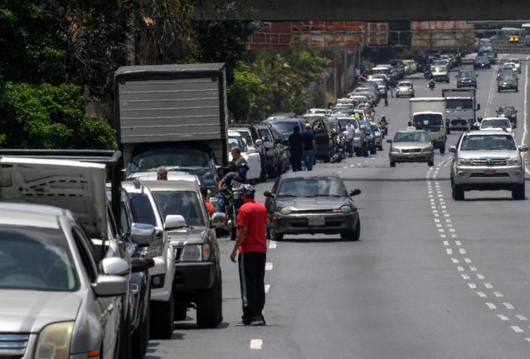 Más de 350.000 vehículos saldrán de Bogotá este puente festivo Más de 350.000 vehículos saldrán de Bogotá este puente festivo