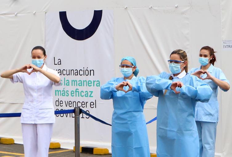 Vacunación contra la covid 19 en Clínica Colombia de Bogotá