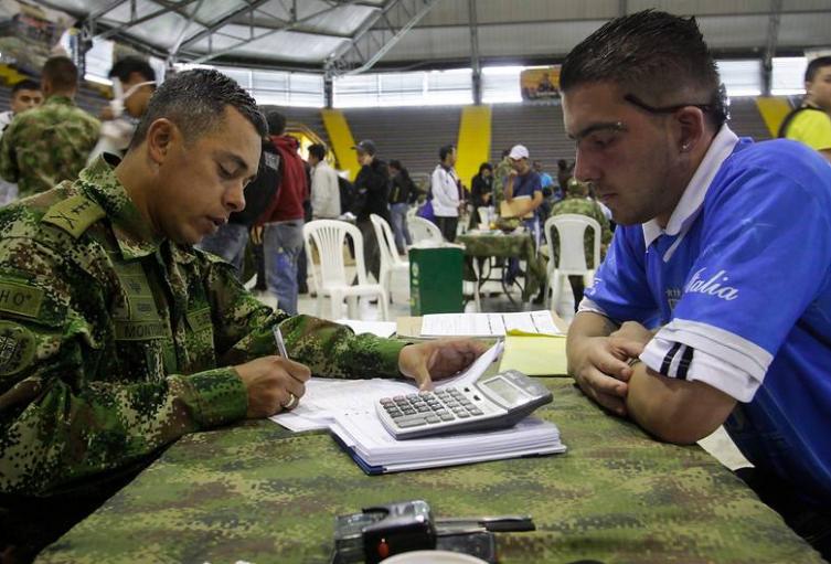 Libreta militar: Así puede resolver su situación militar