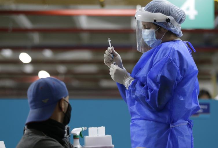 Vacunación contra el covid-19 en Bogotá