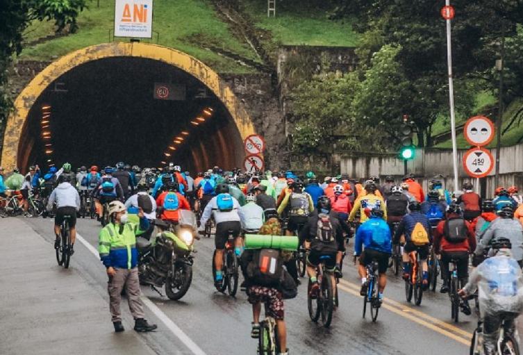 Cierre en la vía Bogotá - Villavicencio 