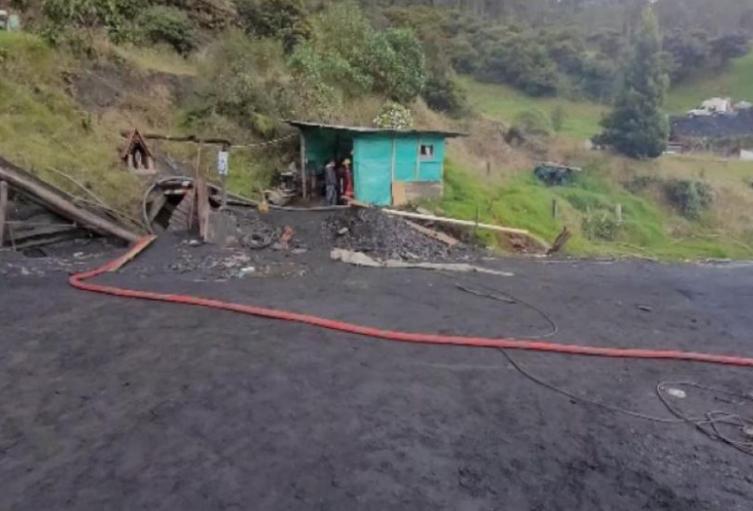 Trabajadores atrapados en Mina de Zipaquirá