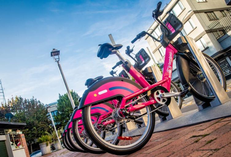 Sistema de Bicicletas Compartidas Sistema de Bicicletas Compartidas