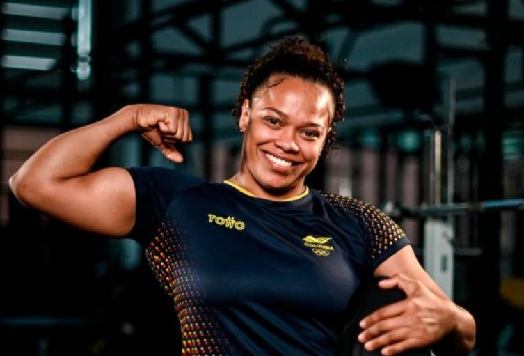 Mari Sánchez ganó medalla de plata en levantamiento de pesas