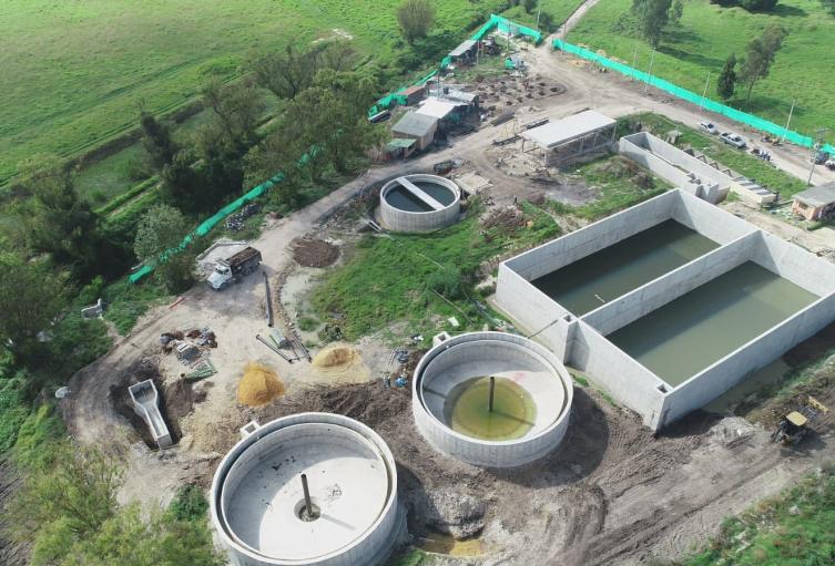 Plantas de tratamiento para purificar el agua del río Bogotá