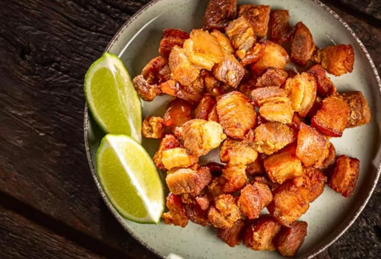 Cómo lograr un chicharrón crocante, pero jugoso: truco con 2 ingredientes