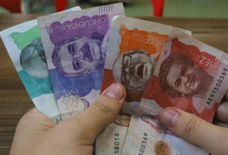 ¿Cuántos años debo trabajar para cobrar la pensión mínima?