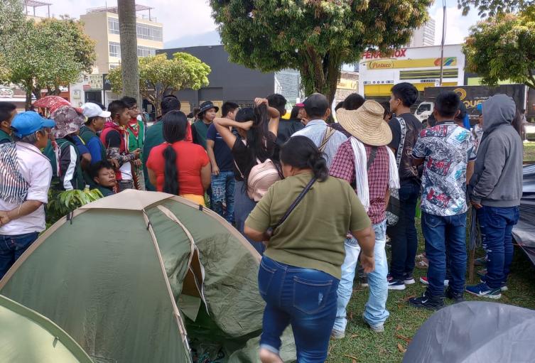 Indígenas de Risaralda invaden parques de Pereira