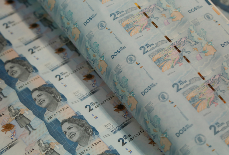 Billetes falsos Banco de la República enseña cómo detectar los de verdad Billetes falsos Banco de la República enseña cómo detectar los de verdad