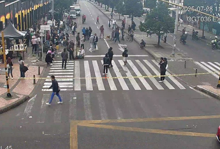 Bloqueo en la Calle 45 con Carrera 7A genera afectaciones en la movilidad