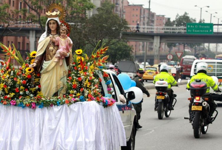 Caravanas en fiestas de la Virgen del Carmen Caravanas en fiestas de la Virgen del Carmen