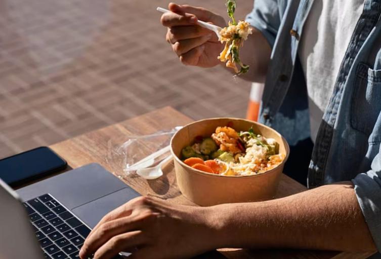 Hora de almuerzo: ¿cuenta dentro de la jornada laboral en Colombia?