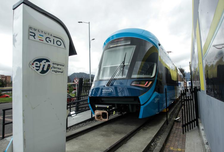 Vagón Regiotram de occidente