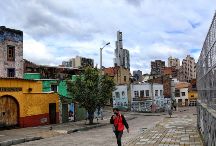 Importante cambio en fachadas de La Candelaria se buscan manos Importante cambio en fachadas de La Candelaria se buscan manos
