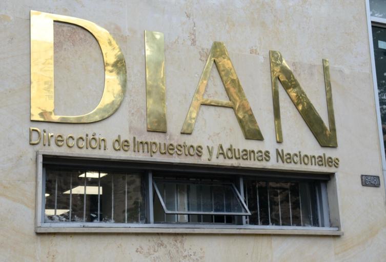 La Dian botará la casa por la ventana La Dian botará la casa por la ventana