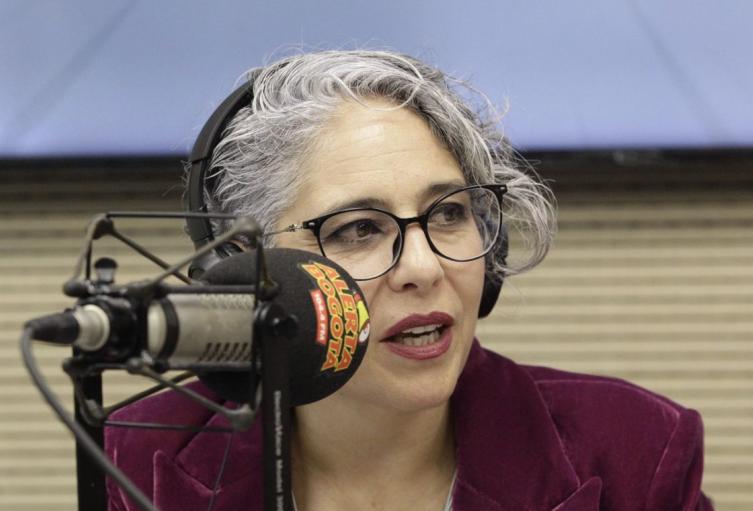 María José Pizarro, senadora de la República y ahora precandidata presidencial, en la cabina de Alerta Bogotá en el espacio de Tribuna RCN María José Pizarro, senadora de la República y ahora precandidata presidencial, en la cabina de Alerta Bogotá en el espacio de Tribuna RCN