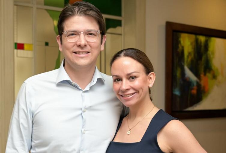 Miguel Uribe Turbay y su esposa, Claudia Tarazona