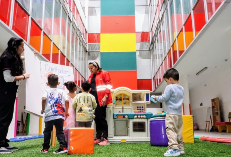 Nuevo enfoque de alimentación en jardín infantil de Bogotá niños más sanos