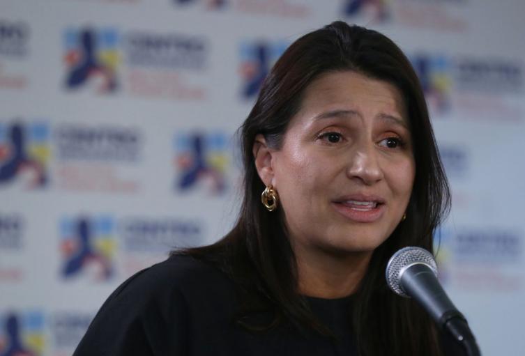 Paola Holguín