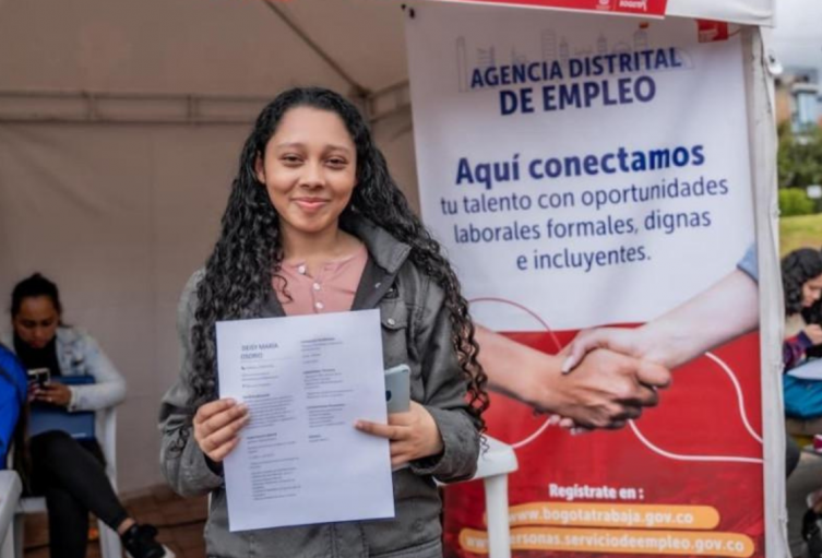 Trabajo si hay 63 vacantes para auxiliar de farmacia en Bogotá 
