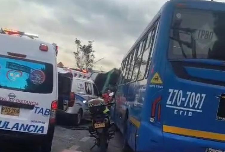 Accidente de tránsito en la Avenida Boyacá