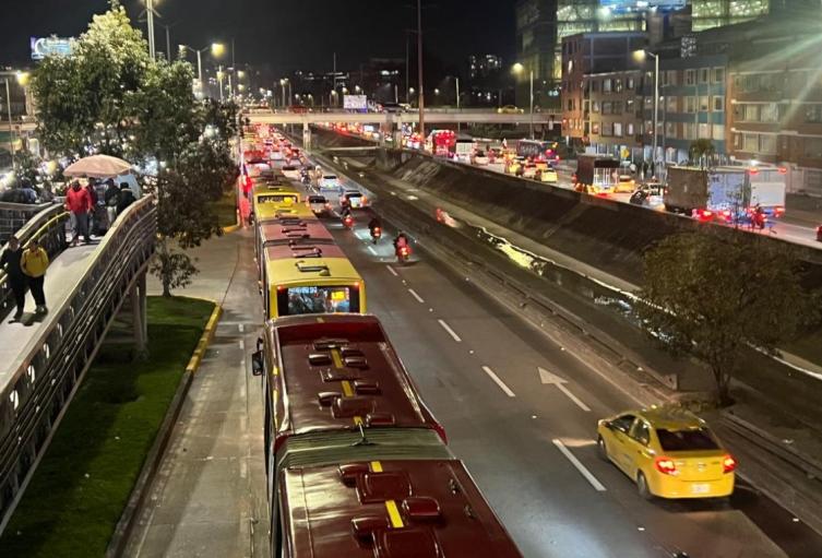 Caos en TransMilenio por la NQS