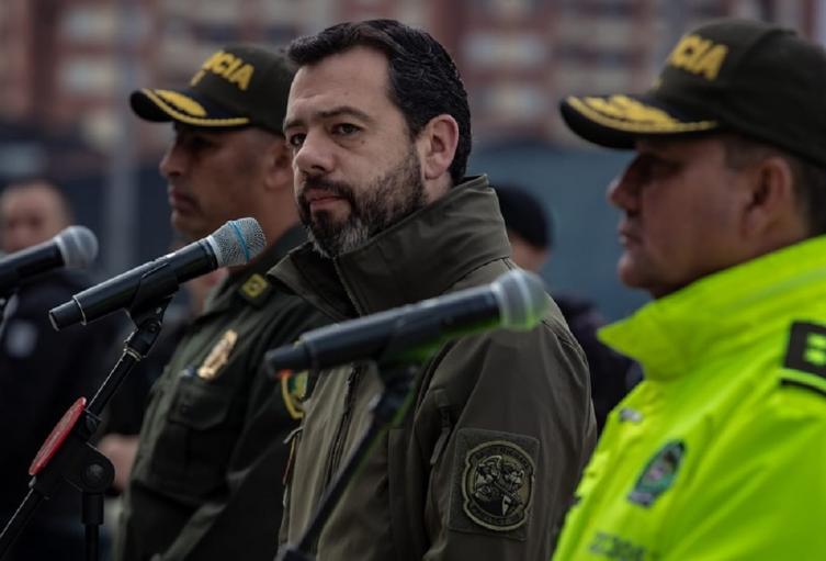 Carlos Fernando Galán reacciona a atentado en Cali Carlos Fernando Galán reacciona a atentado en Cali