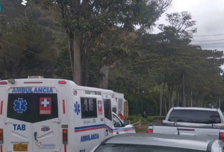 Accidentes y alto flujo de carros tienen colapsadas las salidas de Bogotá al norte Accidentes y alto flujo de carros tienen colapsadas las salidas de Bogotá al norte