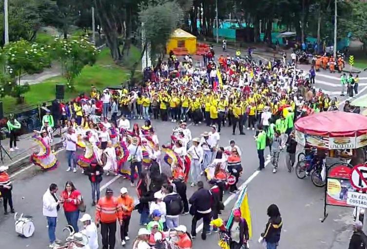 Manifestación en el centro arma lío vial: tráfico pesado y desvíos obligados Manifestación en el centro arma lío vial: tráfico pesado y desvíos obligados