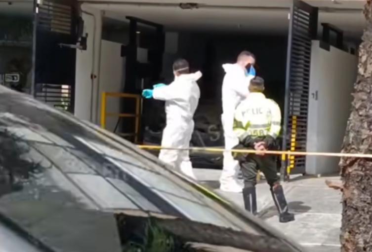 Hombre muere tras caída de vehículo desde ascensor en parqueadero de Teusaquillo