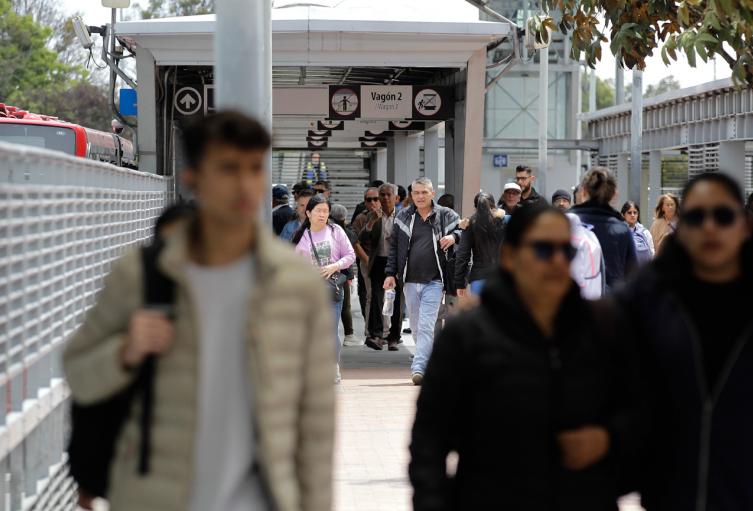 Usuarios Transmilenio Usuarios Transmilenio