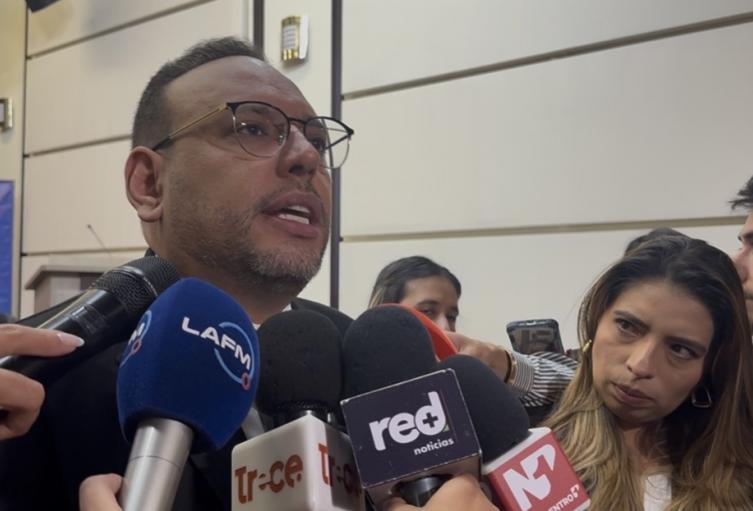 Julian Molina, ministro TIC