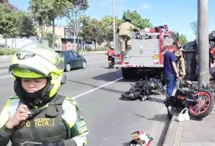 La calle 80 se paralizó por accidente fatal entre tractocamión y ciclista La calle 80 se paralizó por accidente fatal entre tractocamión y ciclista