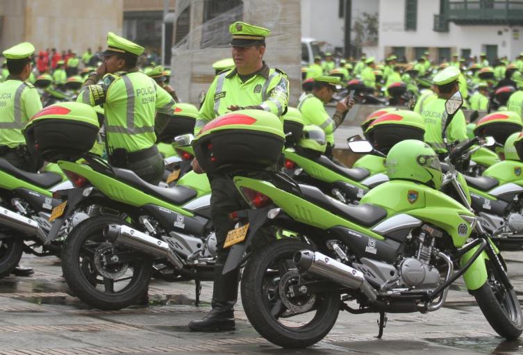 Sobrecostos en motos de policía