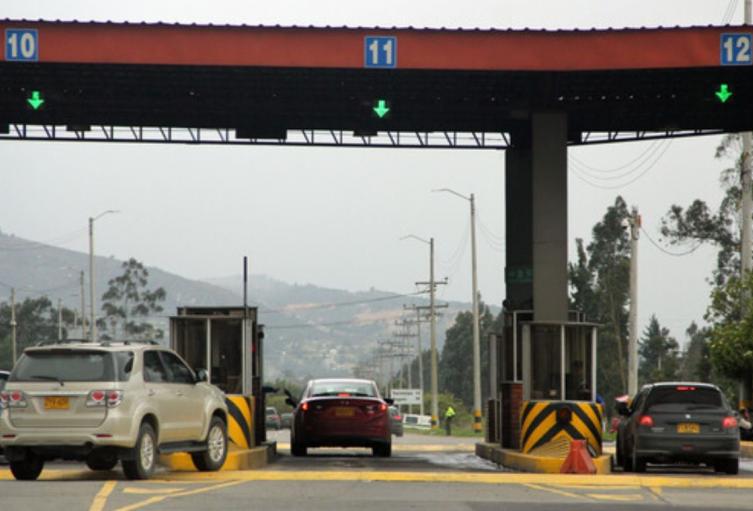 Peajes tendrán cambio en puente festivo, Conductores se van de buena papa Peajes tendrán cambio en puente festivo Conductores, se van de buena papa