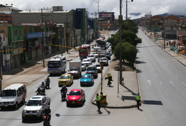 Más de 1,8 millones de carros rodarán por Bogotá y Cundinamarca en este puente festivo Más de 1,8 millones de carros rodarán por Bogotá y Cundinamarca en este puente festivo