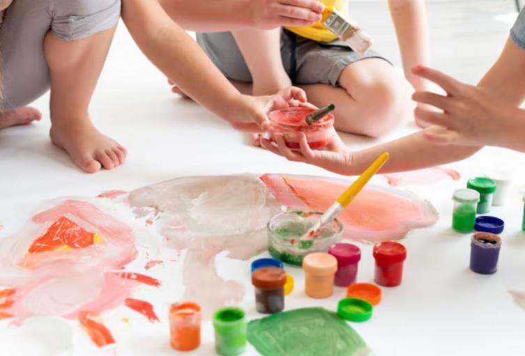 Planes para niñas y niños en agosto: que no se queden aburridos en casa