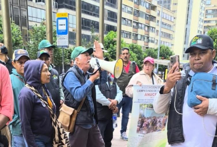 Protesta en la carrera Séptima con calle 32