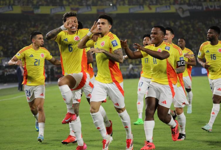Convocatoria de la Selección Colombia Jugadores de la Selección Colombia celebrando un gol